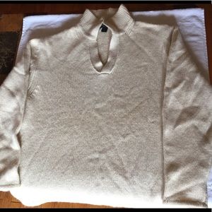 Neiman Markus cashmere sweater